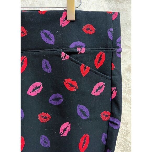 Torrid NWT Pocket Pixie Skinny Studio Luxe Ponte High-Rise Pants Plus Size 3X - Picture 3 of 10